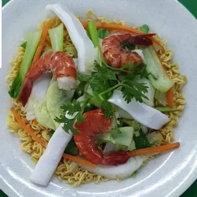 Hình ảnh Mì gói xào hải sản