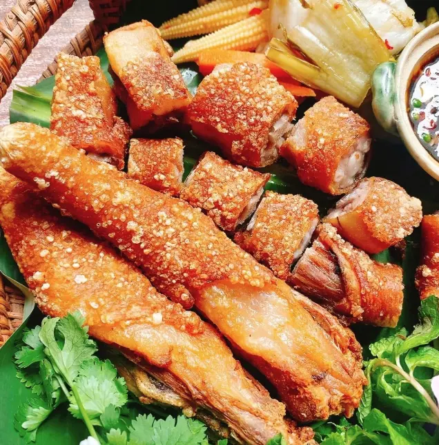 Hình ảnh ĐUÔI HEO CHIÊN GIÒN NỞ CỐM - Hộp Nhỏ