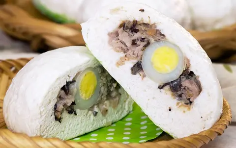 Hình ảnh Bánh bao trứng cút