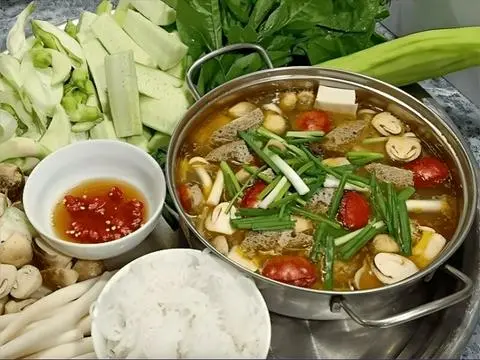 Hình ảnh Lẩu cua đồng hải sản