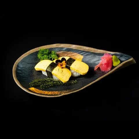 Hình ảnh Cơm nắm trứng ngọt chiên kiểu Nhật - japanese rolled omelette nigiri - ni14