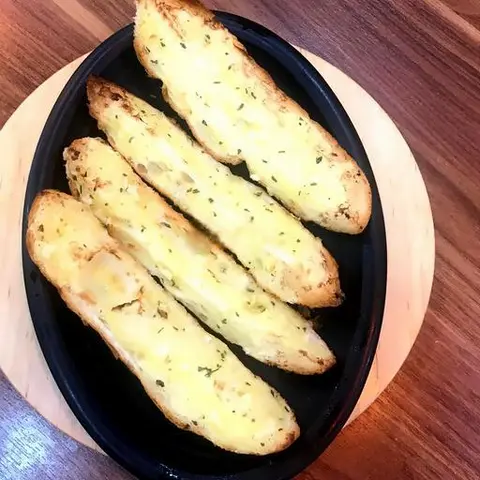Hình ảnh Bánh mì bơ tỏi