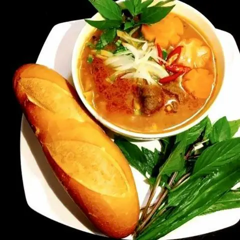 Hình ảnh Bánh mì bò kho