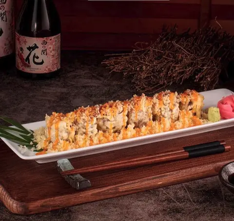 Hình ảnh Maki cá hồi phô mai chiên