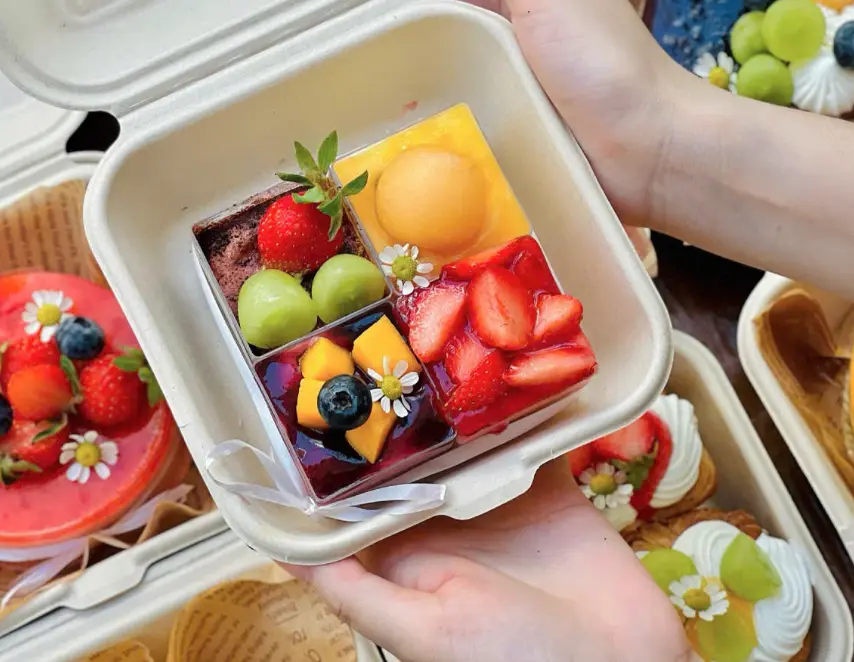 Hình ảnh Set 4 cup vuông mix tiramisu và mousse