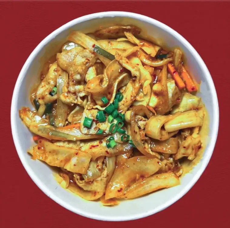Hình ảnh Cơm Thịt Heo Xào Kimchi