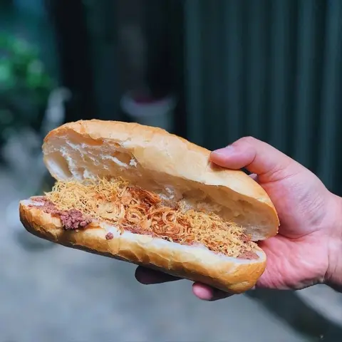 Hình ảnh Bánh mỳ bơ - pate chà bông