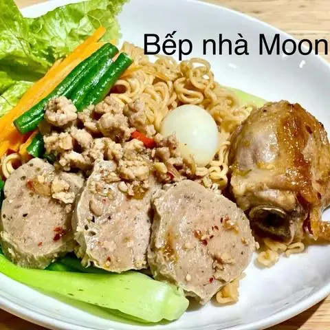 Hình ảnh Mì trộn sa tế thập cẩm đặc biệt