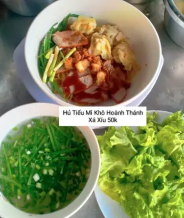 Hình ảnh Hủ tiếu mì khô hoành thánh xá xíu