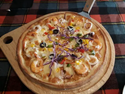 Hình ảnh Pizza hải sản - Seafood pizza