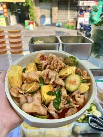Hình ảnh Chân gà sốt Thái size L