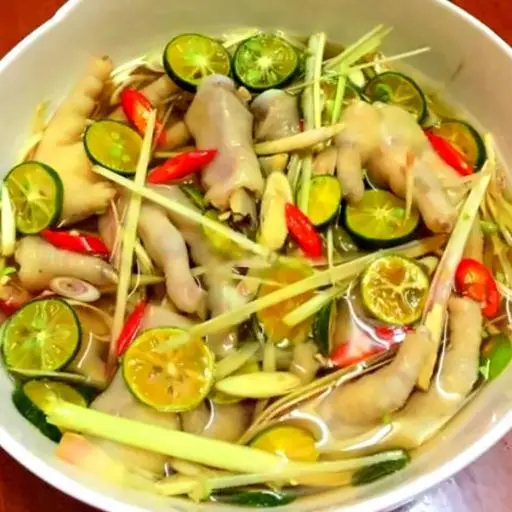 Hình ảnh Chân gà ngâm xả tắc
